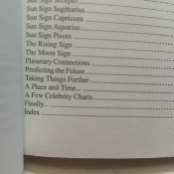 Astrology. The Hidden Zodiac book by Sasha Fenton - Picture 8 of 11